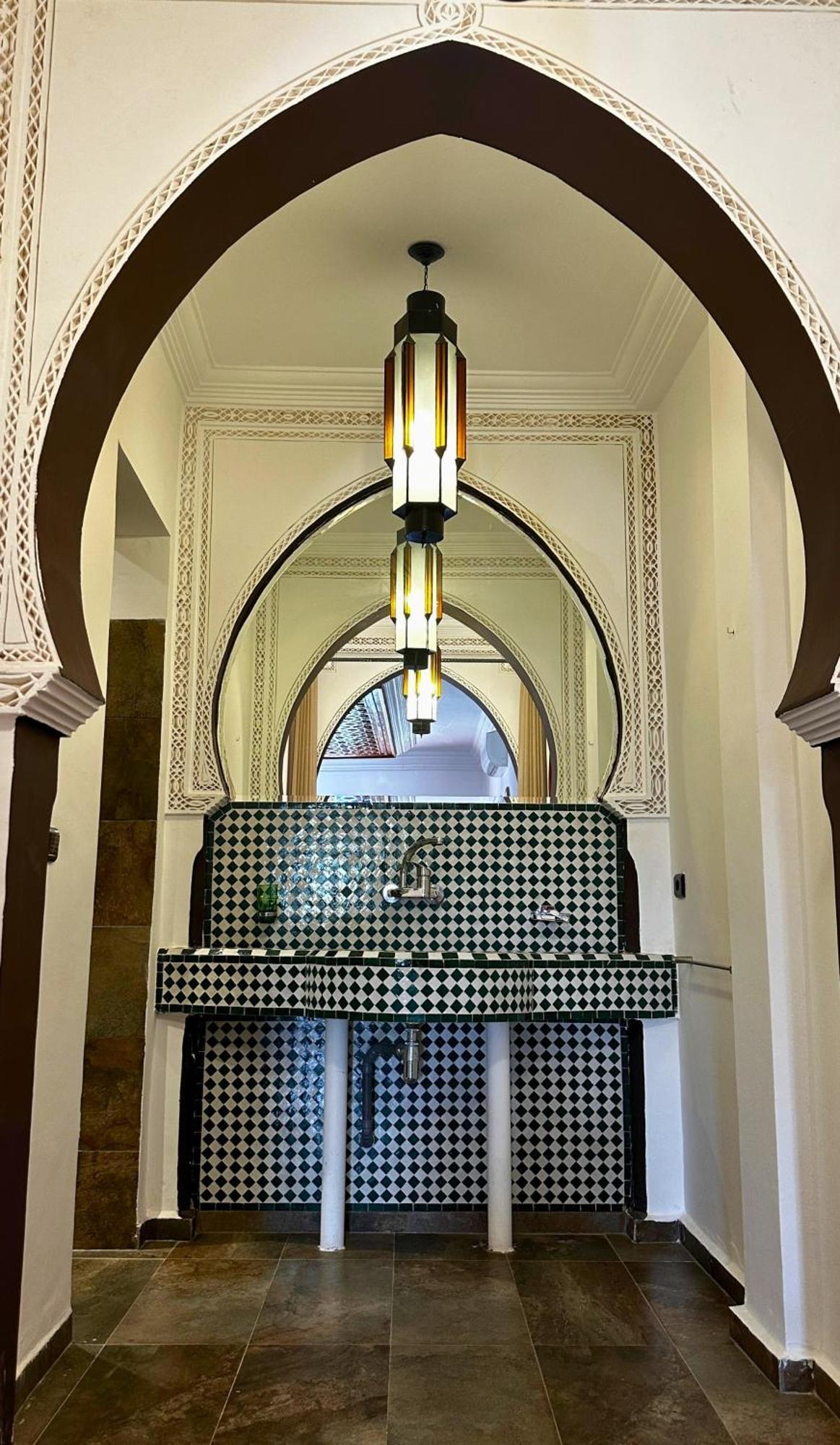 Nomadz Palace Touggana Exterior foto